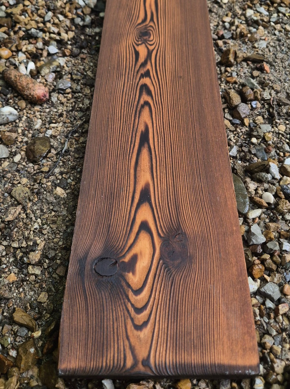 BOARD (BRUSHED+CHARRED) - pine